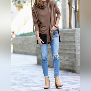 #190 SALE 🛑XL BOHO CHIC FABULOUS Cowl Neck Long Sleeve Hi-Low Top